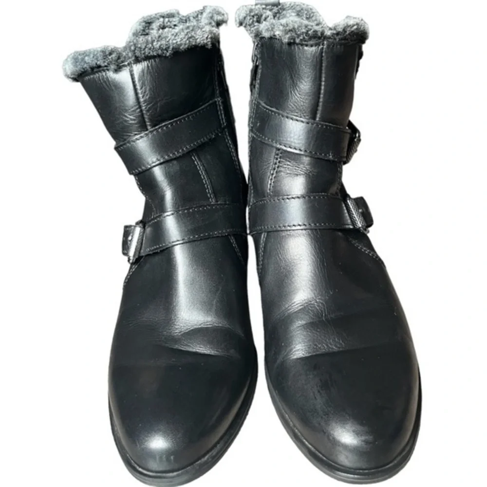 Naturalizer Deanne Black Leather Ankle Boot Faux Fur Lined Cuffs Side Size 9